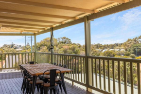 Panoramic Scenic Views of Preston Beach - Delightful Family Holiday Home